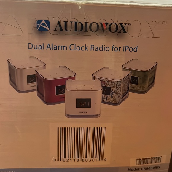 Audio box dual alarm clock radio for iPod - Picture 5 of 6